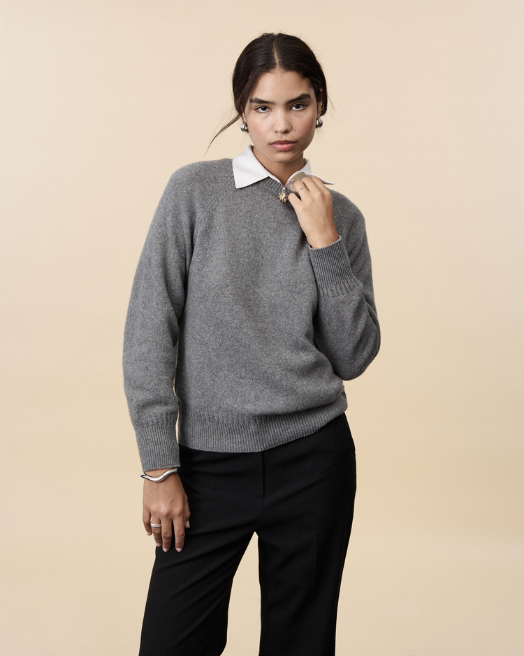 CREWNECK CASHMERE SWEATER