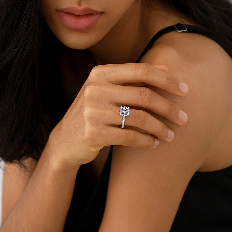 Round Cut Moissanite Engagement Ring Solitaire