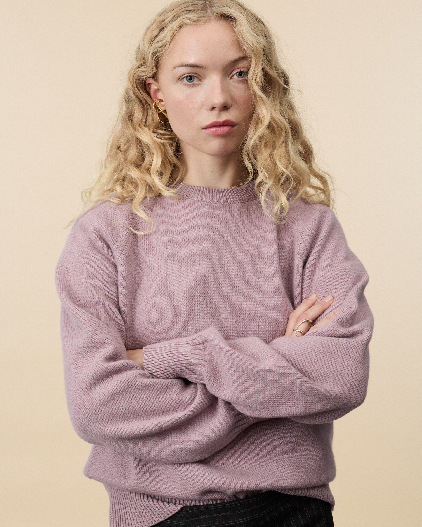 CREWNECK CASHMERE SWEATER